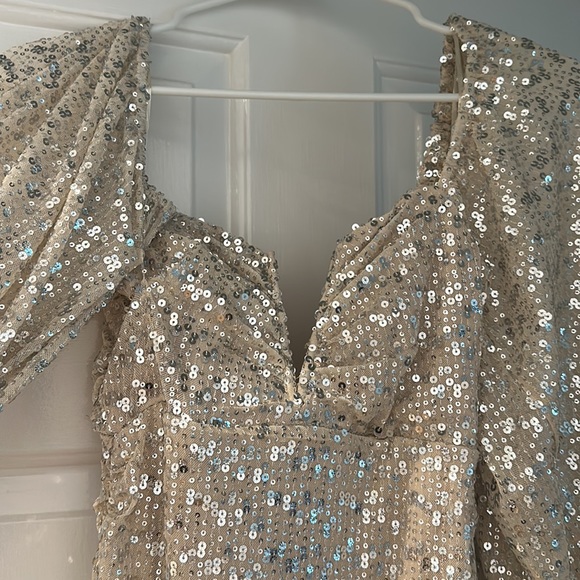 Sequin mini dress never worn great for new years!!! - Picture 2 of 4